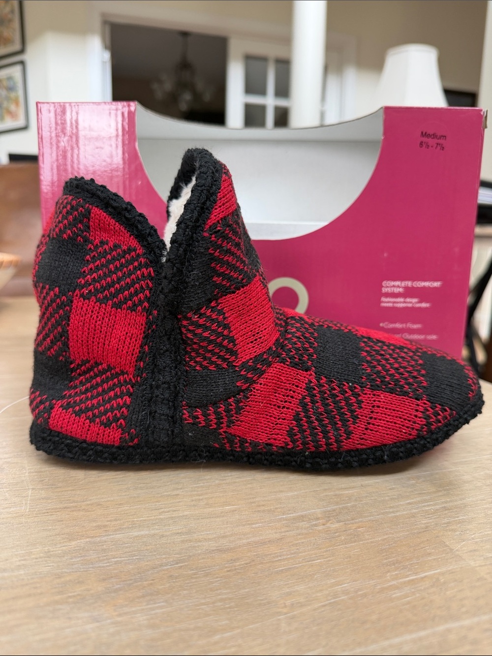 Aerosoles A2 comfort slippers, faux fur lined red plaid. Size medium, NIB